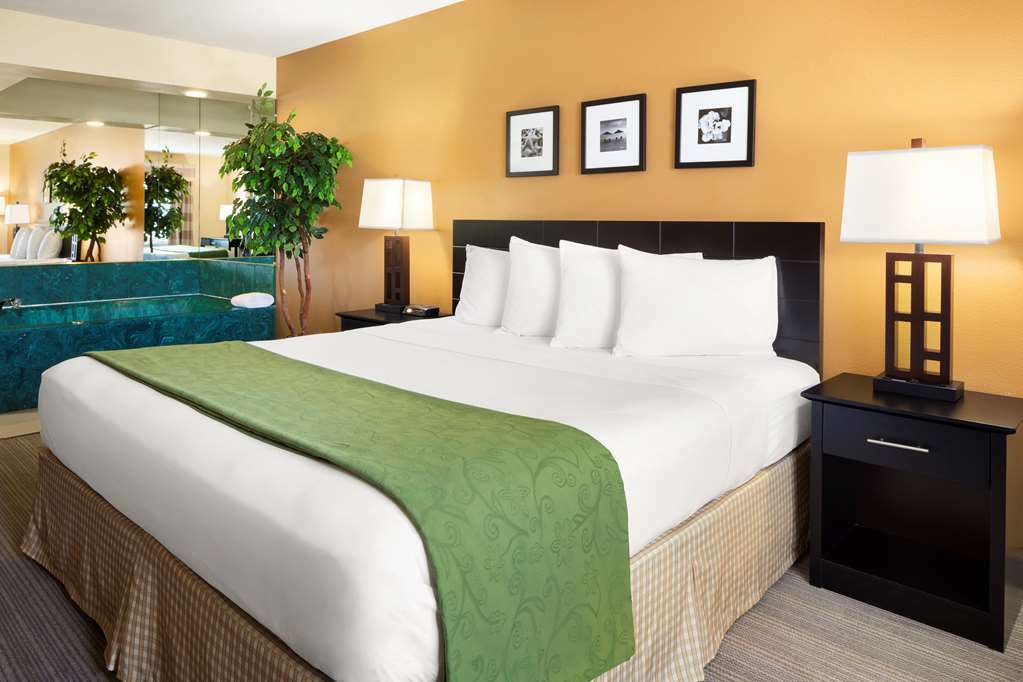 Country Inn & Suites By Radisson Kenosha - Pleasant Prairie חדר תמונה